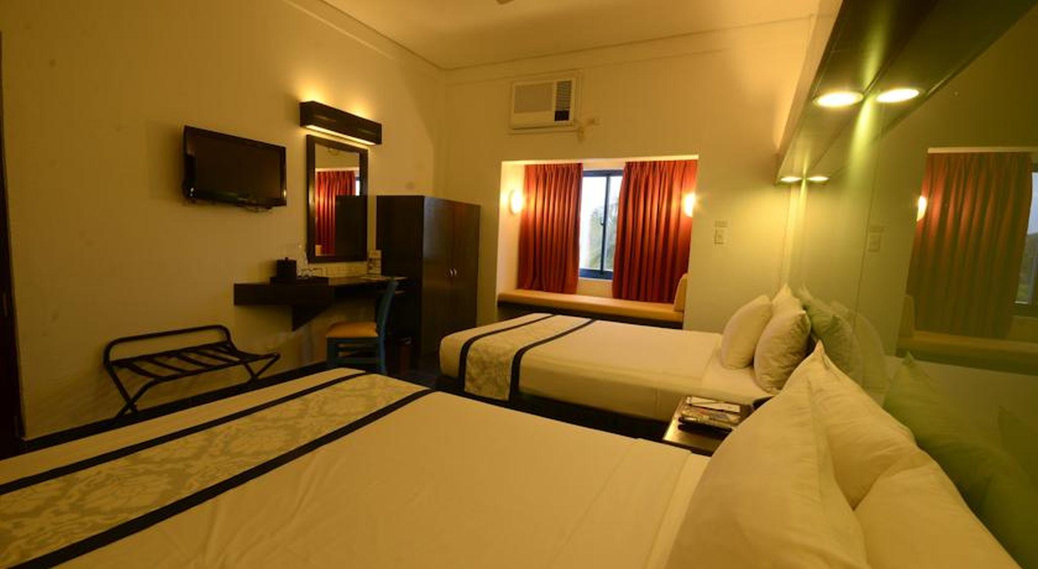 Microtel By Wyndham Puerto Princesa Eksteriør bilde