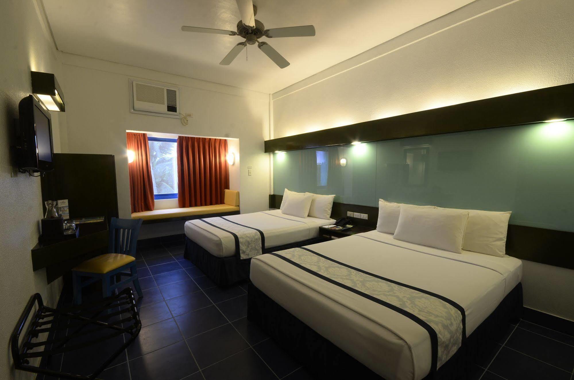 Microtel By Wyndham Puerto Princesa Eksteriør bilde